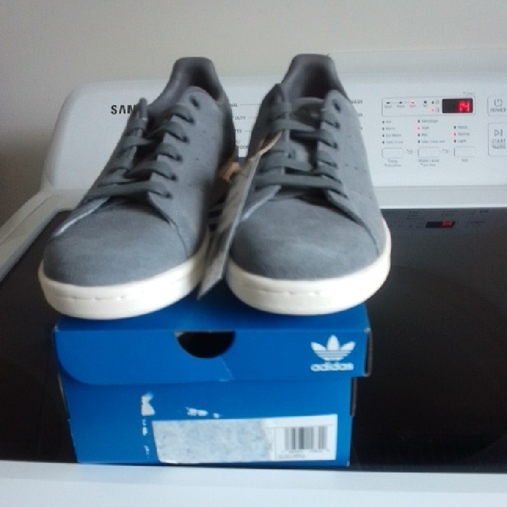 NWT NIB Adidas Original Stan Smith Gray Sneakers